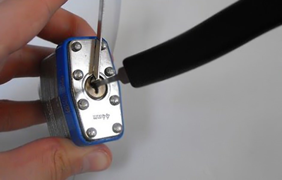 Ouverture d'un cadenas facilement